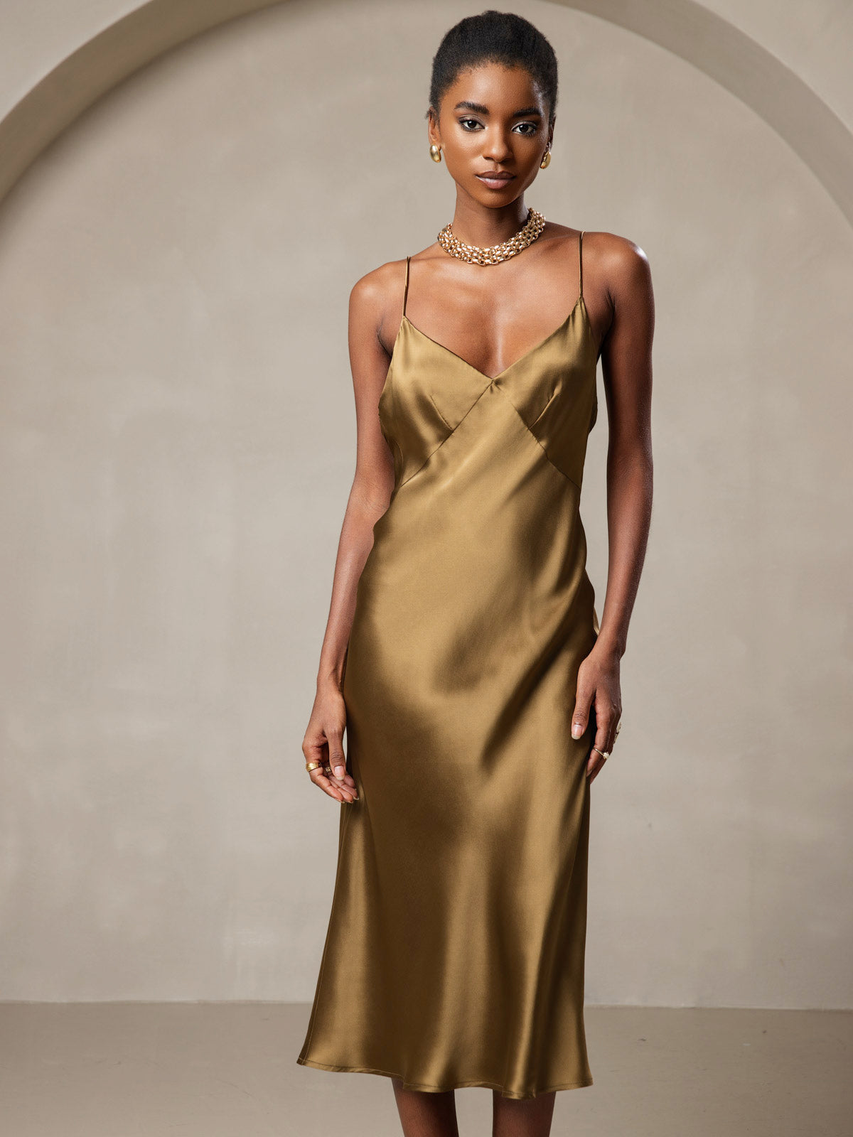 Reine Seide Tiefer V-Ausschnitt Rückenfreies Langes Beleg Kleid