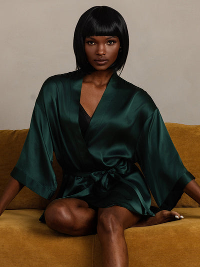 Glänzende reine Seiden Morgenmäntel für Frauen