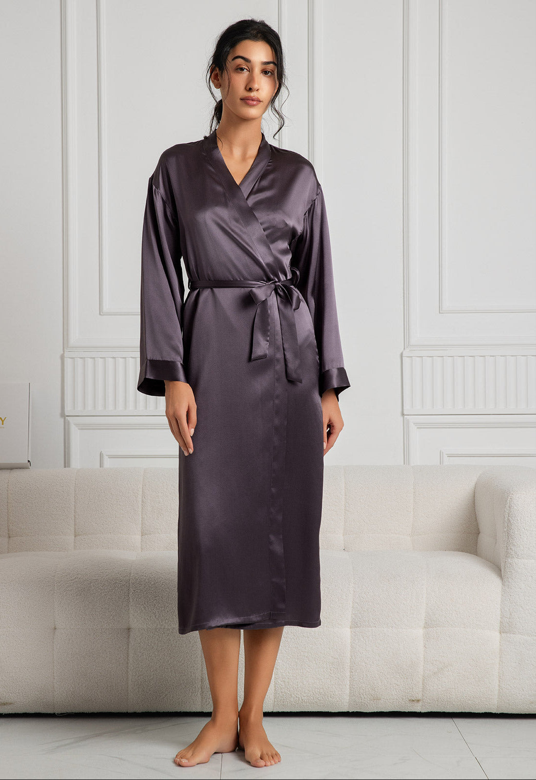 Reine Seide Eleganter langer Damenbademantel