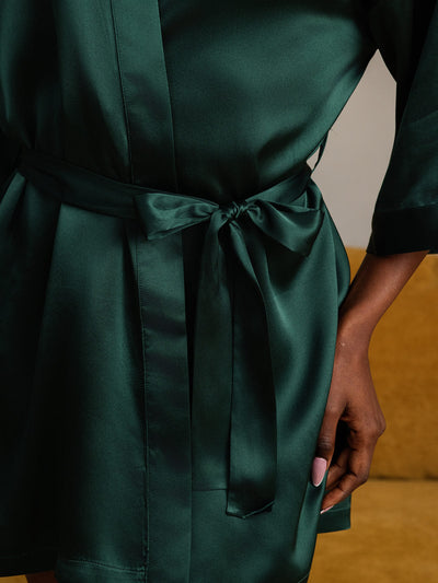 Glänzende reine Seiden Morgenmäntel für Frauen