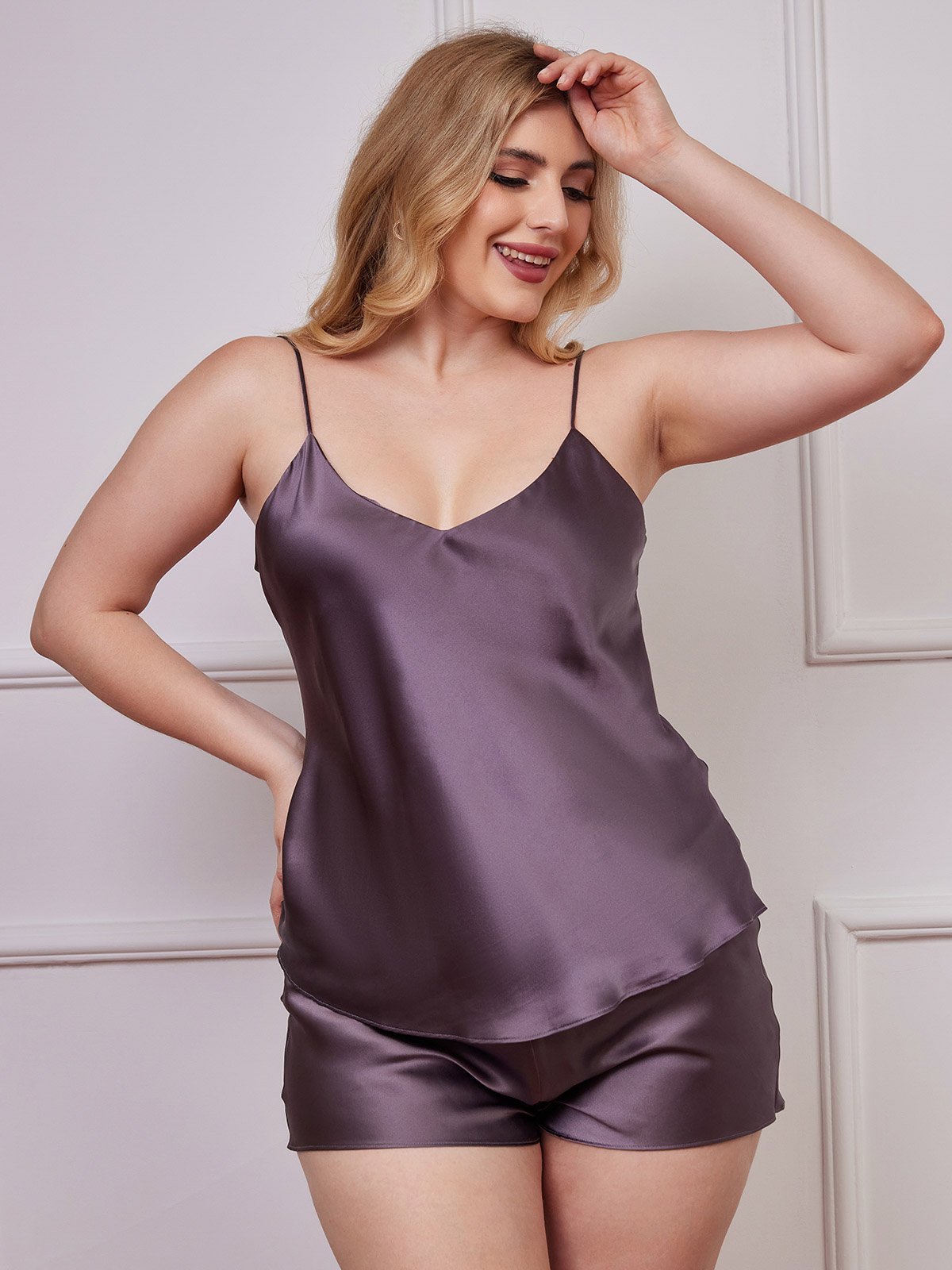 Set aus reinem Seide-Spaghettiträger-Übergröße-Camisole