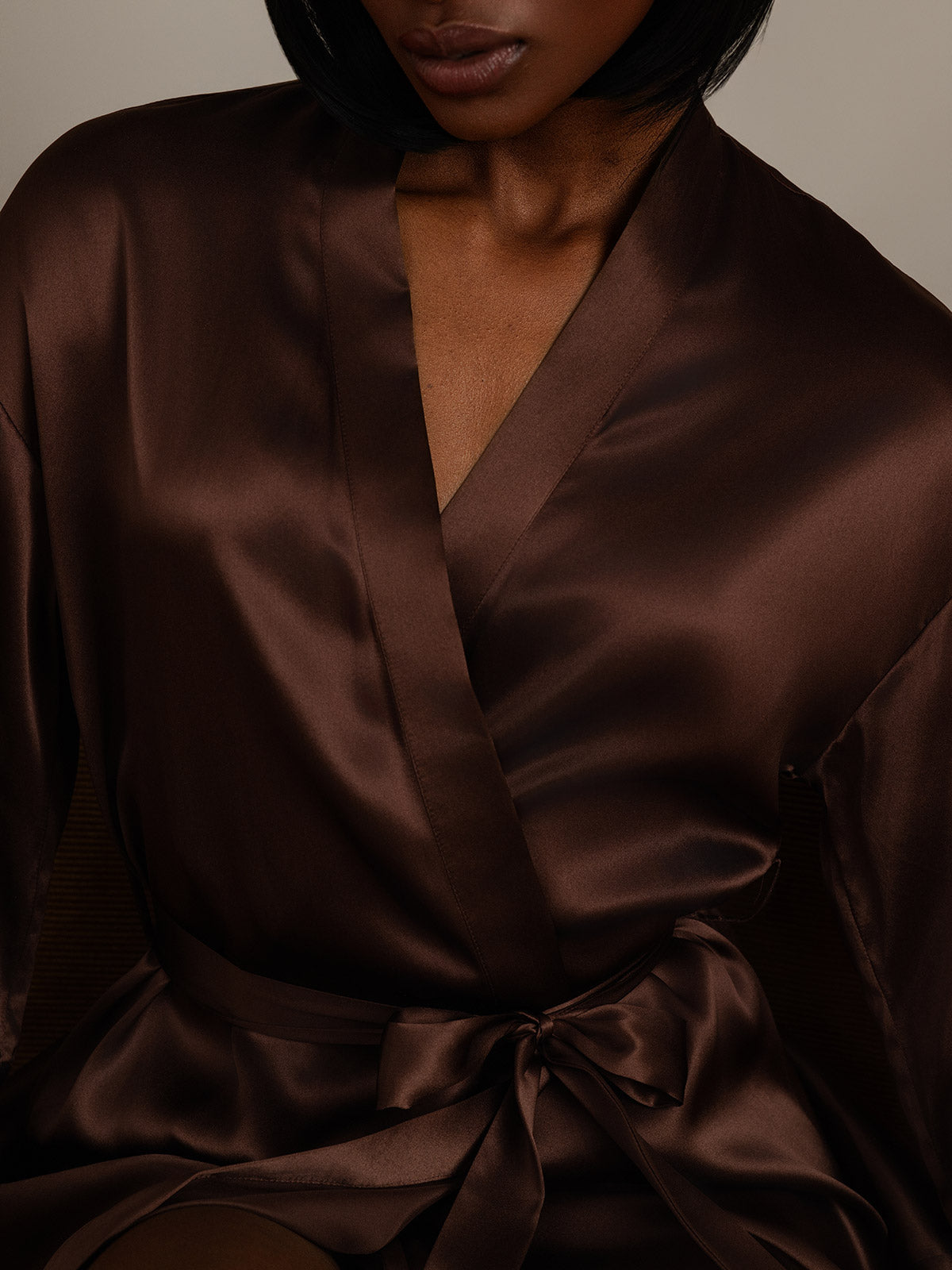 Damen Morgenmäntel aus reiner Seide mit Gürtel