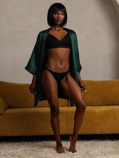 Glänzende reine Seiden Morgenmäntel für Frauen