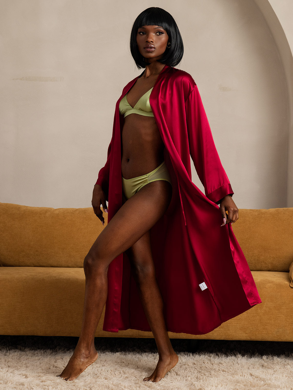 Reine Seide Eleganter langer Damenbademantel