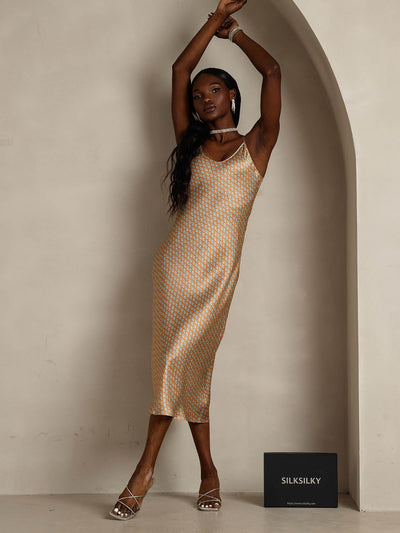 Klassisches langes Seiden-Nachthemd mit Spaghettiträgern