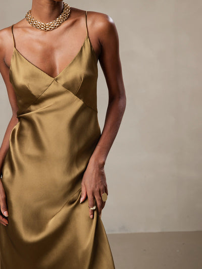 Reine Seide Tiefer V-Ausschnitt Rückenfreies Langes Beleg Kleid