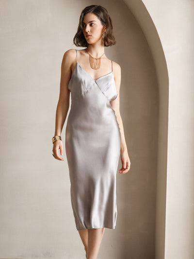 Reine Seide Tiefer V-Ausschnitt Rückenfreies Langes Beleg Kleid