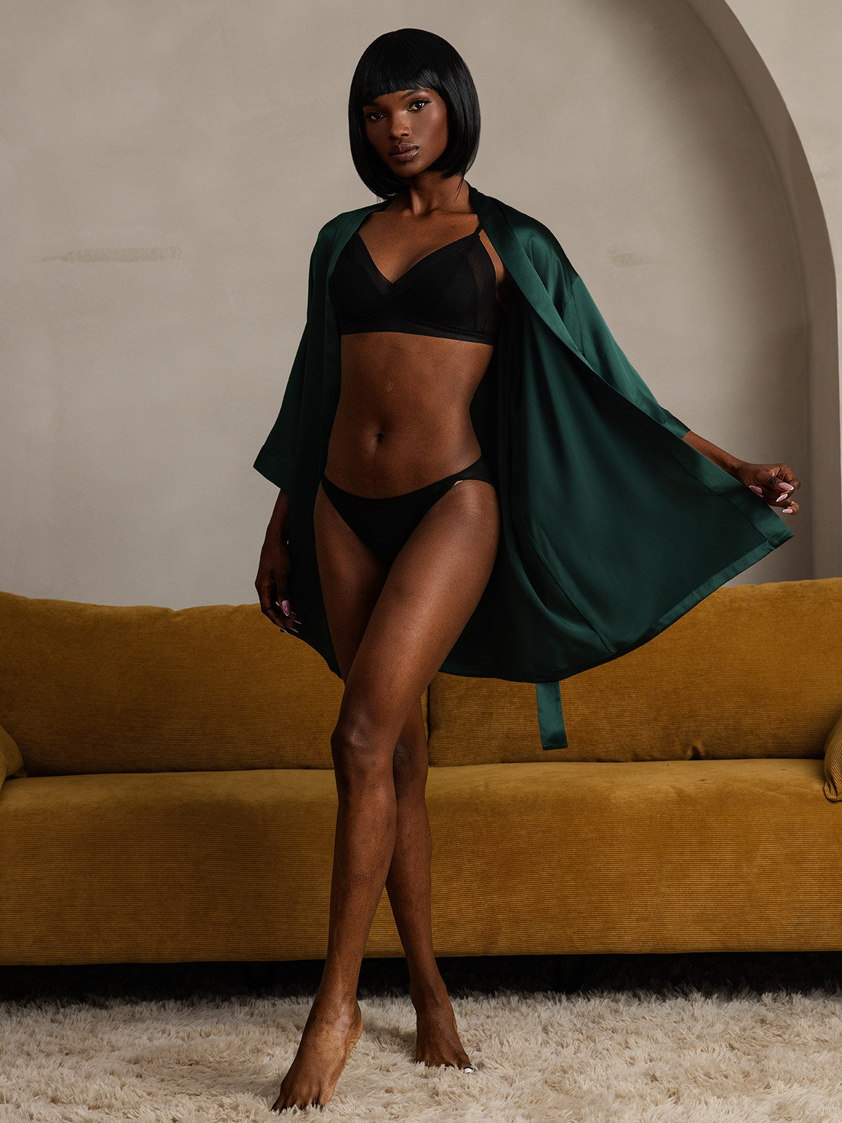 Glänzende reine Seiden Morgenmäntel für Frauen